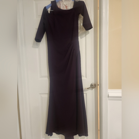 Xscape evening gown size 12 - Picture 2 of 3